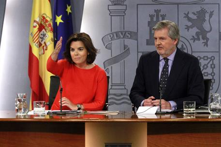 19/05/2017. Consejo de Ministros: Sáenz de Santamaría y Méndez de Vigo. La vicepresidenta del Gobierno, ministra de la Presidencia y para la...